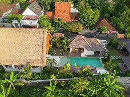 Villa Chempaka by Alfred in Bali - New Luxe Tropical 4BR Dream Villa i