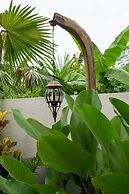 Villa Chempaka by Alfred in Bali - New Luxe Tropical 4BR Dream Villa i