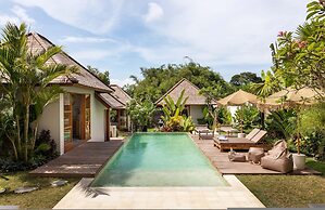 Villa Chempaka by Alfred in Bali - New Luxe Tropical 4BR Dream Villa i