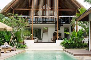 Villa Chempaka by Alfred in Bali - New Luxe Tropical 4BR Dream Villa i