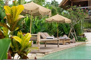 Villa Chempaka by Alfred in Bali - New Luxe Tropical 4BR Dream Villa i