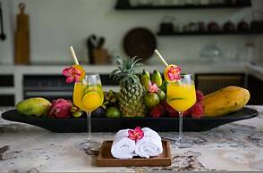 Villa Chempaka by Alfred in Bali - New Luxe Tropical 4BR Dream Villa i