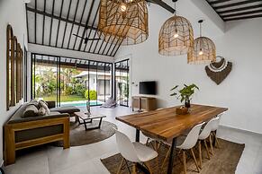 Villa Moju by Alfred in Bali - Tropical 3BR Escape w Private Pool Lush