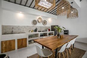 Villa Moju by Alfred in Bali - Tropical 3BR Escape w Private Pool Lush