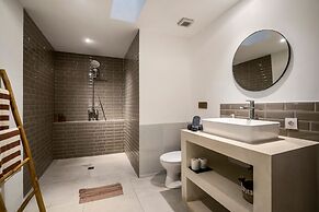 Villa Moju by Alfred in Bali - Tropical 3BR Escape w Private Pool Lush