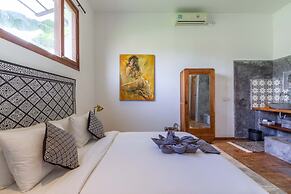 Villa Maje by Alfred in Bali - Tropical 3BD Villa w Pool Near Batu Bel