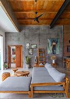 Villa Maje by Alfred in Bali - Tropical 3BD Villa w Pool Near Batu Bel