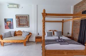 Villa Maje by Alfred in Bali - Tropical 3BD Villa w Pool Near Batu Bel