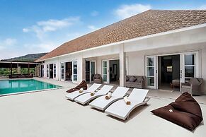 Villa Eden Roc by Alfred in Bali - Luxury Beachfront 3BR Villa With In