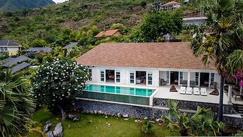 Villa Eden Roc by Alfred in Bali - Luxury Beachfront 3BR Villa With In