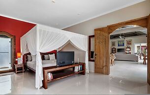 Villa Eden Roc by Alfred in Bali - Luxury Beachfront 3BR Villa With In