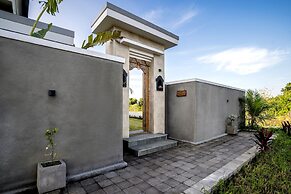 Villa Grateful by Alfred in Bali - Stunning 2BR Dream Villa With Ricef