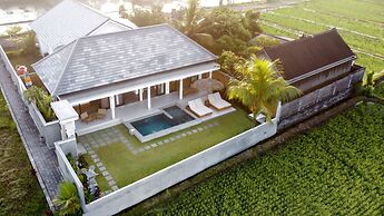 Villa Grateful by Alfred in Bali - Stunning 2BR Dream Villa With Ricef