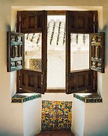 Alhambra Townhouse in Granada