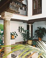 Alhambra Townhouse in Granada