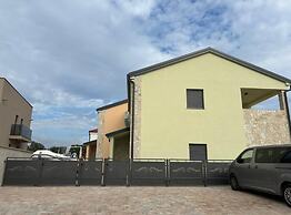 Holiday Homes Basilica