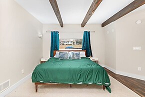 Unique 4br Into The Woods Fire Pit 4 Bedroom Home
