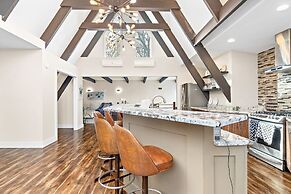 Unique 4br Into The Woods Fire Pit 4 Bedroom Home