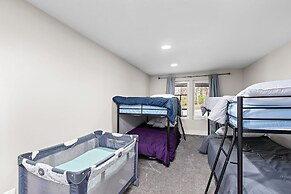 Unique 4br Into The Woods Fire Pit 4 Bedroom Home