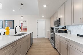 Some Like It Haute 2 Bedroom Condo