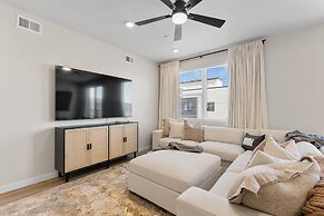 Some Like It Haute 2 Bedroom Condo