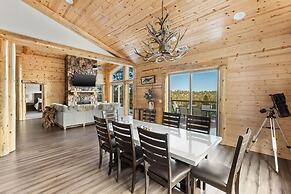 59 - Eagles Peak Lodge 4 Bedroom Home