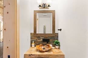 59 - Eagles Peak Lodge 4 Bedroom Home