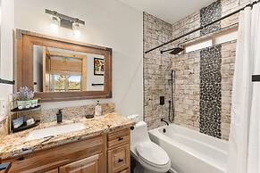 59 - Eagles Peak Lodge 4 Bedroom Home