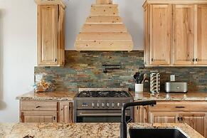 59 - Eagles Peak Lodge 4 Bedroom Home