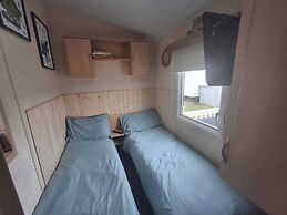 3-bed Caravan, Sleeps 8, Pool & Beach