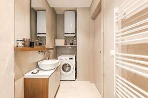 Luxury Seaview Apartment Free Parking