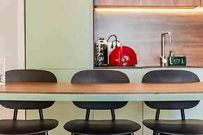 Luxury Seaview Apartment Free Parking