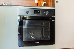 Luxury Seaview Apartment Free Parking