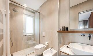 Luxury Seaview Apartment Free Parking