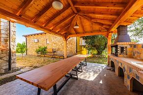 Siar The Large Villa