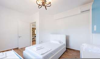 Siar The Large Villa