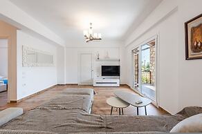 Siar The Large Villa