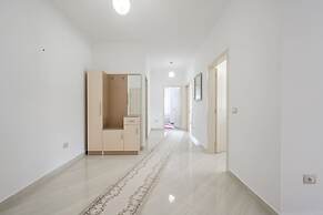Hometown Apartment in Gjirokaster
