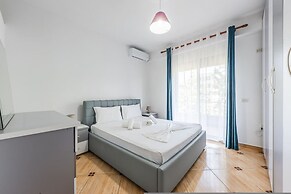 Harbor Hideaway Apartment