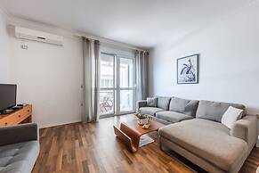 Aqua Vista Apartment