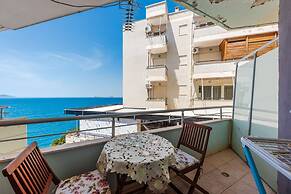 Aqua Vista Apartment