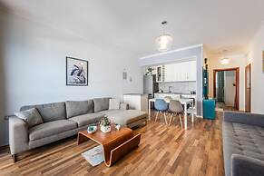 Aqua Vista Apartment