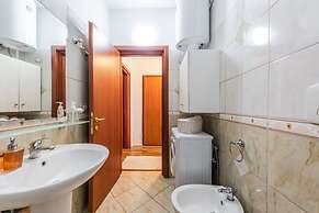 Aqua Vista Apartment