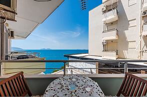 Aqua Vista Apartment