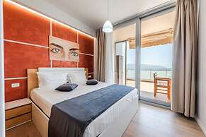 Naos Beach Apartment