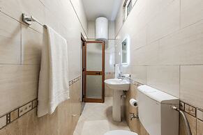 The Old-clock Apartment