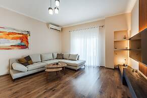 The Old-clock Apartment