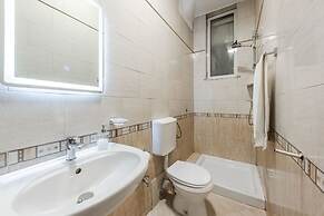 The Old-clock Apartment