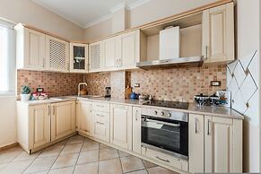 The Old-clock Apartment