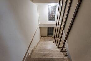 The Old-clock Apartment